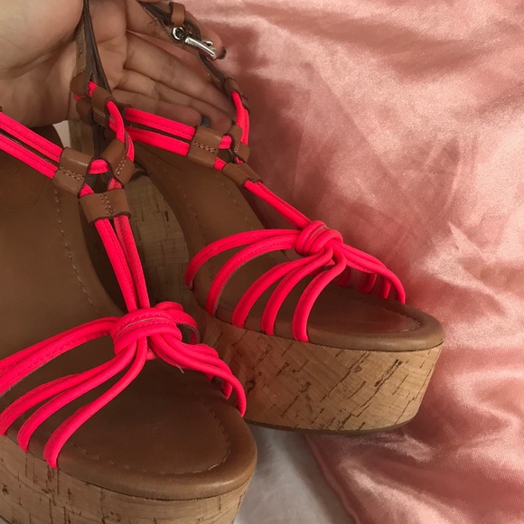 ADORABLE COACH WEDGES💕✨ - Picture 7 of 7